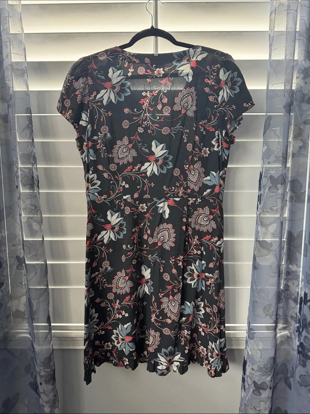 NWOT LOFT DARK GRAY Mini Dress with Pink & Blue Floral Print - Picture 7 of 8